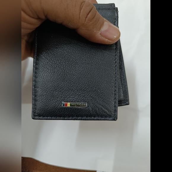 Tommy Hilfiger NWOT - Picture 7 of 8